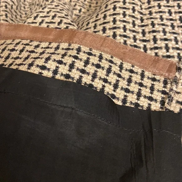 Escada Women’s Pull On Zip Tan and Black Tweed Lined Skirt. - Picture 7 of 10